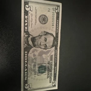 Nice Low Serial Number On A 5 Dollar Star Note QF 00000238 - Picture 1 of 4