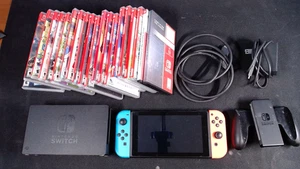 Nintendo Switch Neon-Rot und Blau mit 19 Spielen u.a. Zelda Xenoblade Pokemon - Bild 1 von 10