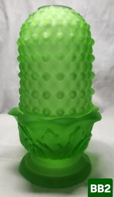 Rare Confederate Brooke Crescent Quilt and Hob Nail Fairy Lamp - Image 1 of 4