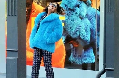 Chaqueta de piel sintética azul talla grande S M DVF Diane von Furstenberg ASO Taylor Swift Foto 1 de 4