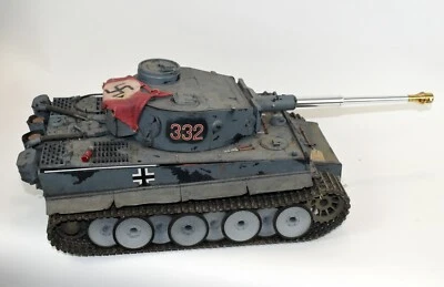 1/16 Gray Tamiya Tiger I Tank Built, Weathered, Eq W/ TK40s And FS06/10 Receiver - Image 1 of 4