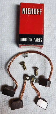 Juego de cepillos de arranque Niehoff FF-95 1977-83 camioneta Ford 77-87 83-77 Lincoln Foto 1 de 4