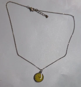 Reloj de imitación vintage amuleto colgante en collar tono plata de 16" - Imagen 1 de 6