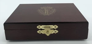 Estuche de caoba pequeño vintage para golfista con 2 barajas de 54 cartas - Imagen 1 de 8