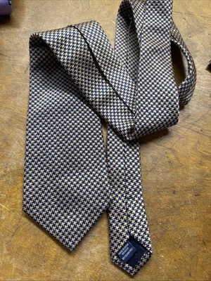 Charles Tyrwhitt Mens Tie Houndstooth Geometric Woven Navy Blue Goldsilk - Image 1 of 2