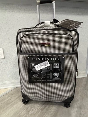 London Fog Cambridge 25" Expandable Spinner - Image 1 of 4