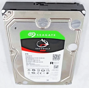 Disque dur disque dur SATA 3,5" IRONWOLF NAS SEAGATE ST8000VE001 8 To - Photo 1/1