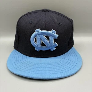 North Carolina Tar Heels New Era 59FIFTY Hombre’s 7 3/8 Azul Mezcla Lana Sombrero - Imagen 1 de 7
