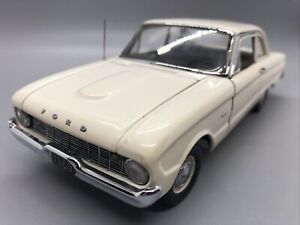 Franklin Mint 1960 Ford Falcon 1/24 Diecast Scale