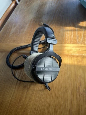 Студийные наушники Beyerdynamic DT 990 PRO 250 Ом - черные - Изображение 1 из 4