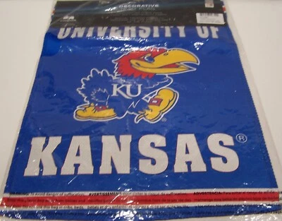 Universidad de Kansas Jayhawks Equipo Decorativo Bandera Jardín Bandera 18" x 12.5" Foto 1 de 3