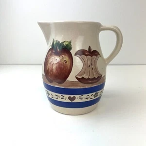 Jarra Robinson Ranbottom Firmada Numerada 1 Qt Estampado de Manzana Cerámica Granja - Imagen 1 de 8
