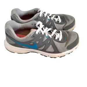 Nike Revolution 2 womens size 8 running shoe gray blue athletic 554902-008 - Picture 1 of 10