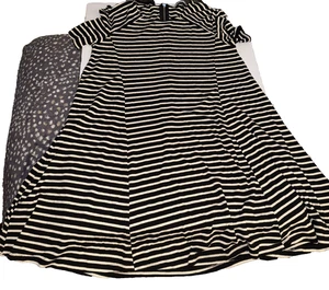 Abercrombie & Fitch Dress Womens Small Striped Black And White Striped - Picture 1 of 3