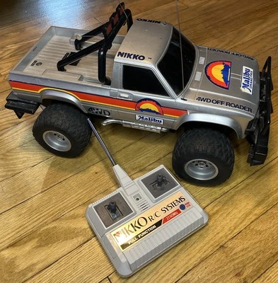 VTG 1982 Nikko Malibu Prix Off Roader Toyota Hilux 4x4 2wd Truck TESTED WORKS! - Image 1 of 4