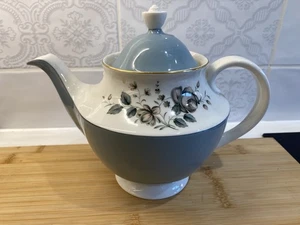 Tetera grande Royal Doulton Rose Elegans 2,5 pt - Imagen 1 de 9