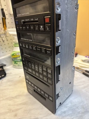 1990-е Cadillac ALLANTE TOWER ИНФОРМАЦИЯ О ВОДИТЕЛЕ - 16140976 - функции непроверенные - Изображение 1 из 4