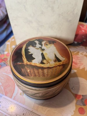 Vintage Edward Sharp Sons Tin Made In England dogs/puppies Collies Kitsch - Image 1 of 4