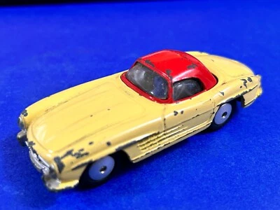 Corgi MERCEDES 300 SL ROADSTER scala 1/43 cover top 304 - Immagine 1 di 4