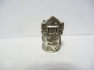 THIMBLE VINTAGE PEWTER COMSTOCK "THE ALAMO" TEXAS MAP & FLAG ON THE BASE - Picture 1 of 4