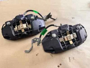 2024 Ford Mustang GT Rear Brake Calipers Pair 4 Piston Brembo OEM 1800 miles - Picture 1 of 20