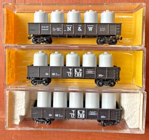 ATLAS N SCALE SET OF 3 GONDOLAS, 40' STEEL WITH CANNISTER LOAD - Picture 1 of 1