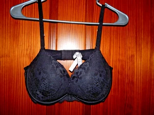 SUJETADOR PUSHUP VICTORIA'S SECRET DREAM ANGLES, CON AROS, ACOLCHADO PESADO, TALLA 36 D - Imagen 1 de 3