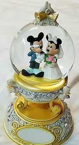 DE COLECCIÓN GLOBO DE NIEVE MUSICAL DISNEY MICKEY MINNIE MOUSE DECORACIÓN DE BODA/TOPPER  - Imagen 1 de 12
