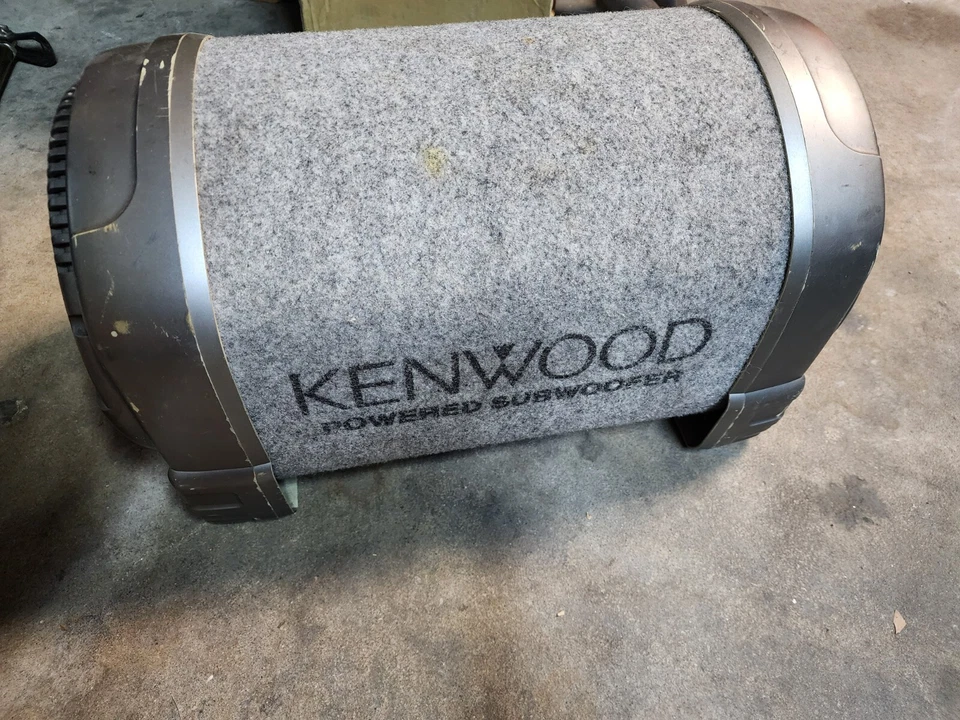 !WOW! Japanese Kenwood KSC-SW900 8" 100 Watt RMS Powered Subwoofer Bass Tube - Image 1 of 4