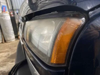 Conjunto de faros izquierdos usados se adapta a: Chevrolet Silverado 2500 2006 camioneta clásica Foto 1 de 4