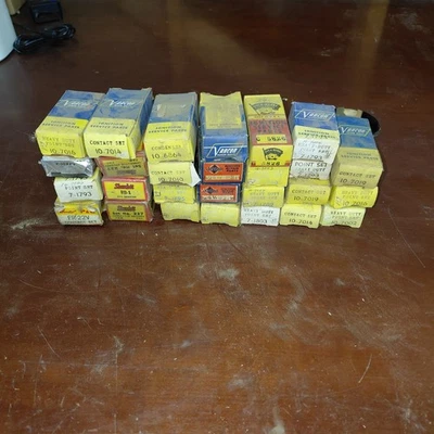 Lote de 27 puntas y condensadores vintage Foto 1 de 3