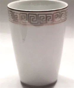 VIDRIO PORCELANA PINTADO A MANO IZQUIERDA CON BORDE DORADO 4660 EXCELENTE - Imagen 1 de 5