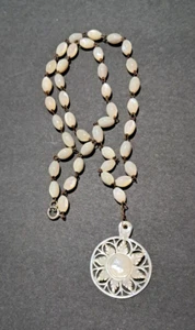 Vintage Jerusalem Carved Mother of Pearl Necklace Flower Pendant Beads 20" - Picture 1 of 16