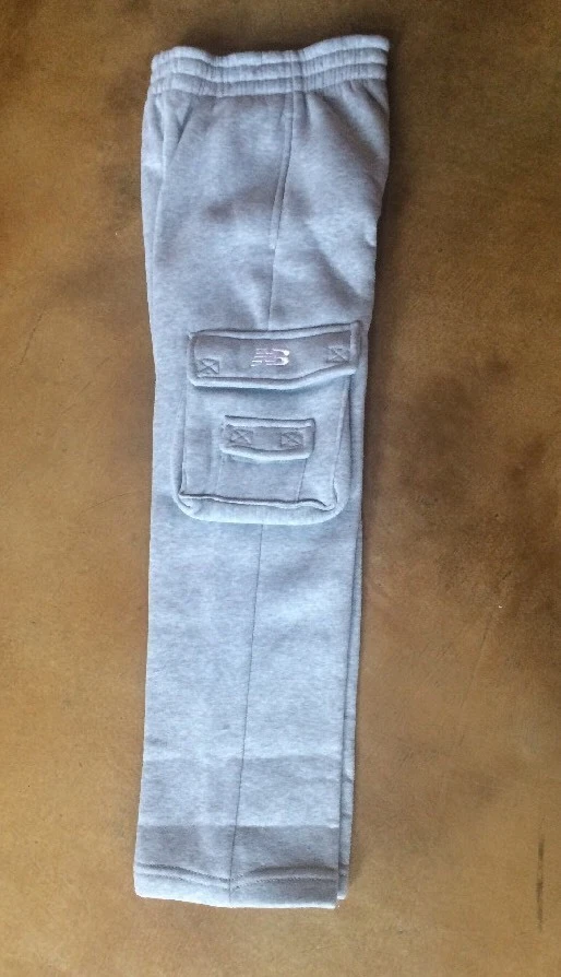 Pantalón deportivo New Balance Little Biys talla 4 gris Foto 1 de 1