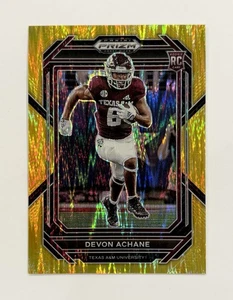2023 Panini Prizm Draft Picks #117 De'Von Achane Gold Flash /49 Rookie RC - Picture 1 of 2