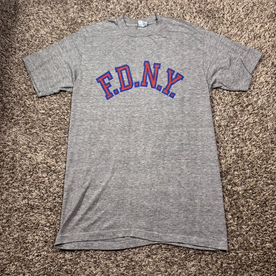 Camiseta De Colección FDNY Gris Con Knicks Colores NYC Stedman 5050 EE. UU. L 19x29 Foto 1 de 4