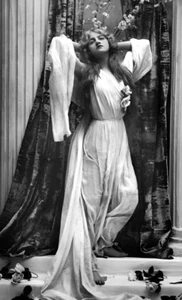 Ivy Close Silent Film Actress Flowers Portrait Photo Poster Art Print PICK SIZE - Picture 1 of 1