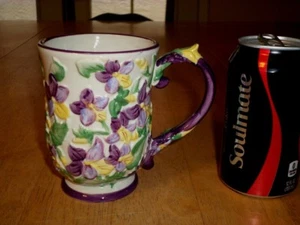 SMALL COLORED FLOWERS, [3-D] GRAPHICS, OVENWARE Coffee Cup / Mug, Vintage  - Picture 1 of 9