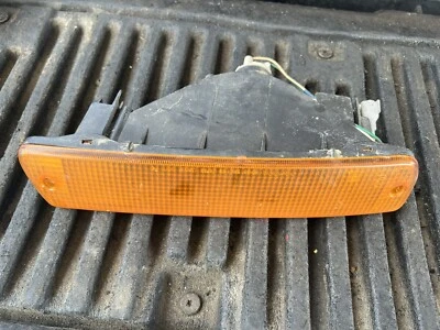 Marcador lateral de equilibrio inferior del conductor para Toyota Land Cruiser 91-98  Foto 1 de 3