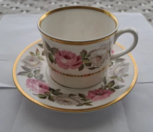 Vintage Royal Worcester "Royal Garden" Cup And Saucer - Picture 1 of 11