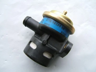 NUEVO - FUERA DE CAJA OEM FORD E1TE-9B289-EA Válvula de smog desviador de derivación de aire - CX-222A Foto 1 de 4