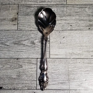 1881 ROGERS c1967 BAROQUE ROSE SILVERPLATED SUGAR SHELL SPOON - Picture 1 of 6