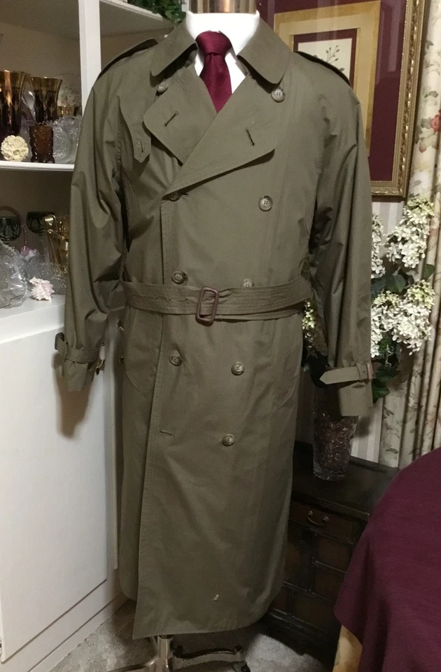Men's Handsome Vintage London Fog Olive Green Trench Coat Overcoat 38R - Image 1 of 4