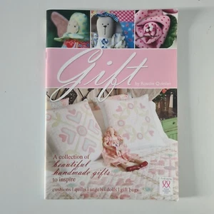 Gift by Rosalie Quinlan Pattern Magazine Arts & Craft Book 2008 Excellent Cond. - Picture 1 of 8