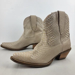 Dingo Sorta Sweet Snake Print Snip Toe Pull On Cowboy Booties Womens Beige 6 M - Picture 1 of 12