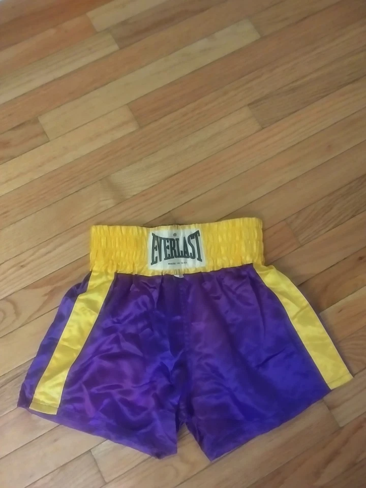 Baúles de Boxeo Everlast Vintage Púrpura Dorado Satinado Estilo Match Niño Talla Pequeña Foto 1 de 4