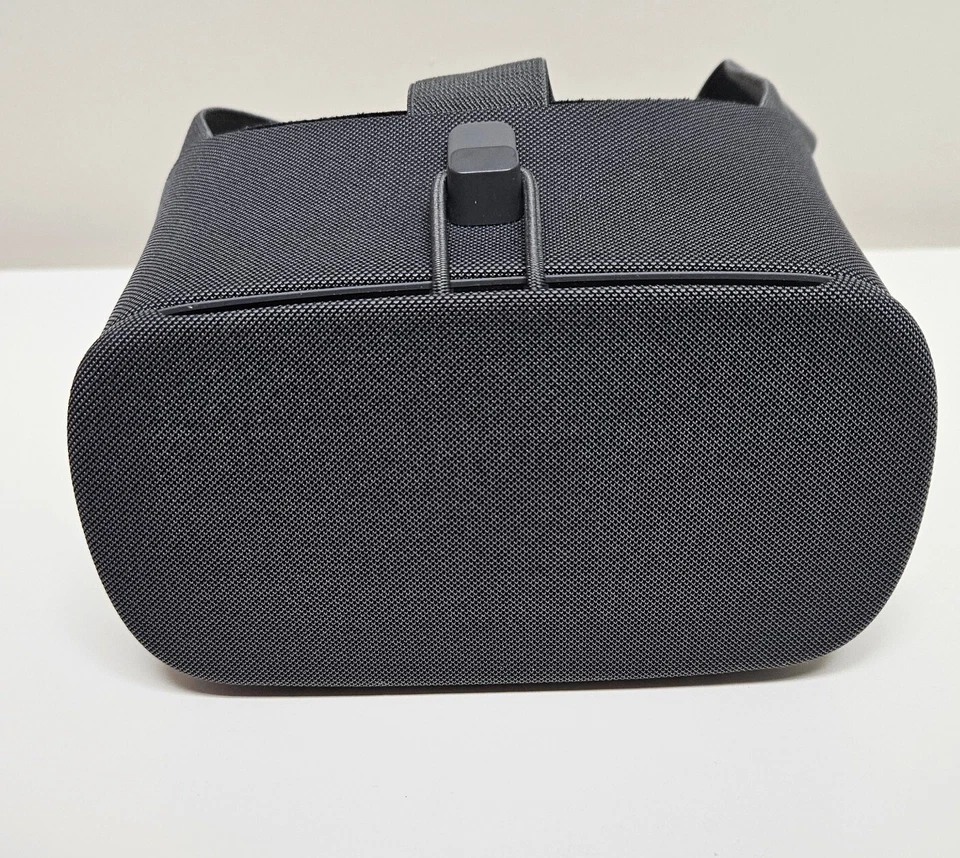 Google Daydream View Smartphone VR Auriculares Gris Carbón D9SCA SIN CONTROL REMOTO  Foto 1 de 4