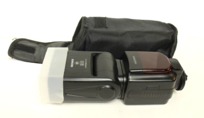 (RI3) Neewer NW635 Flash for SONY - Image 1 of 4