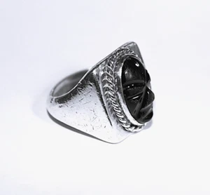 Easter Island Face in Black Onyx set in a Sterling Silver Roped Setting Size 11 - Picture 1 of 7