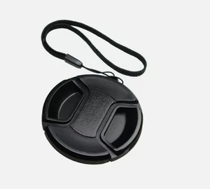 Mennon 52mm 52mm Pro Center Pinch Snap-On Objektivdeckel mit Leinenhalter Neu - Bild 1 von 2